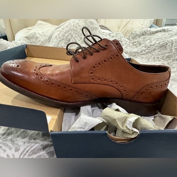 Cole Haan Benton MDL Wing Shoes - Picture 1 of 2